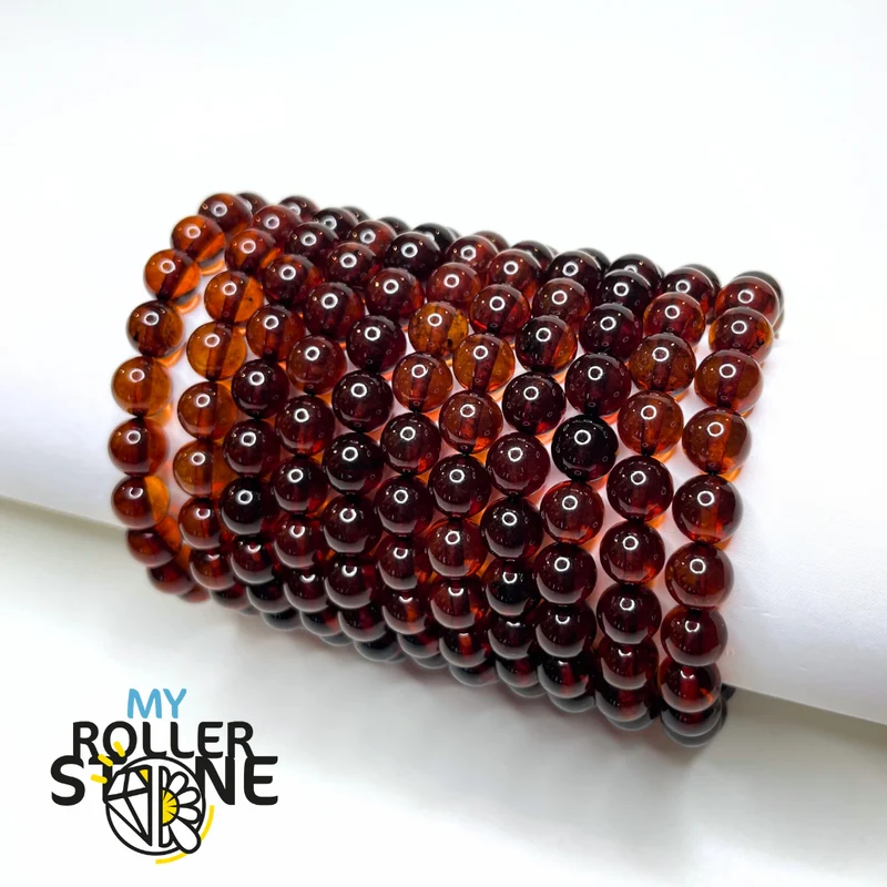 8 mm großes Armband aus runden Bernsteinperlen in Cognac