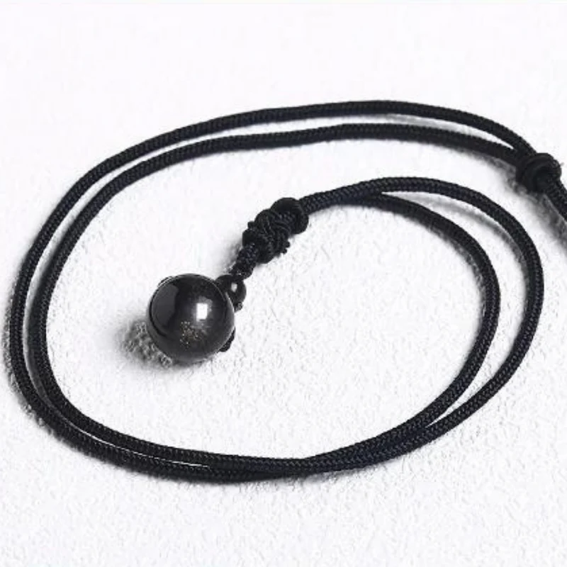 Perlenkette aus Naturstein