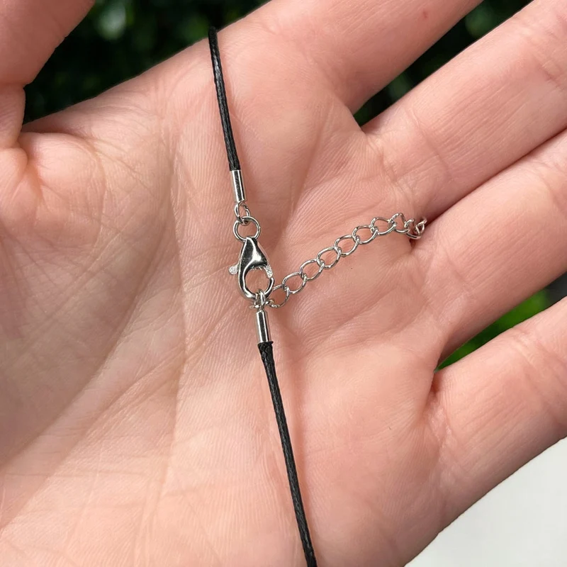 Kordelhalskette aus Naturstein (Halsband)
