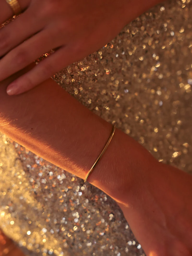 Urban Oval Sleek ARMBAND