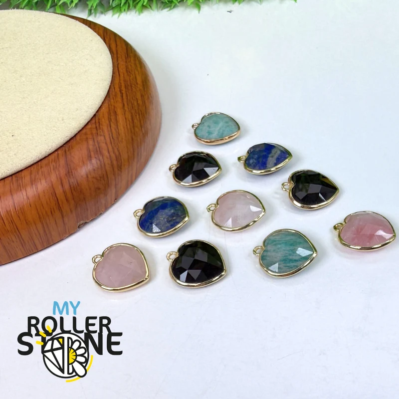 Herzanhänger (Lapislazuli, Amazonit, Obsidian und Rosenquarz)