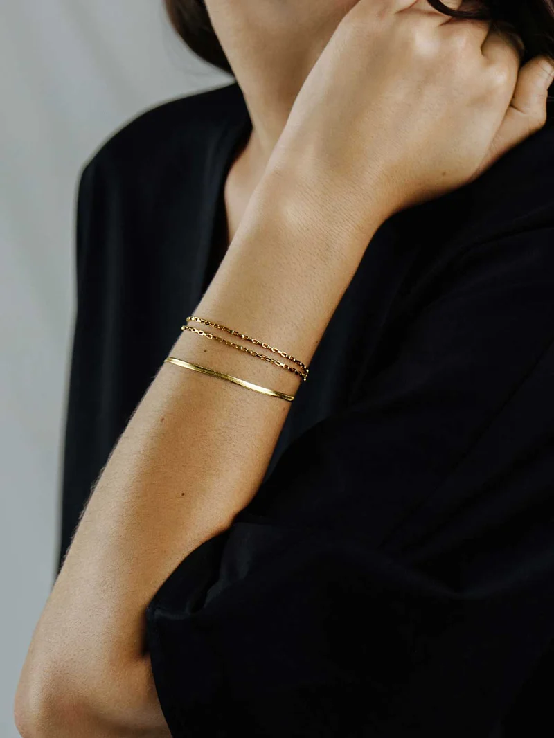 Sleek Armband
