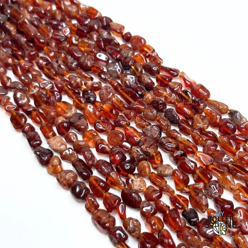 Orangefarbene Granat-Barockperle