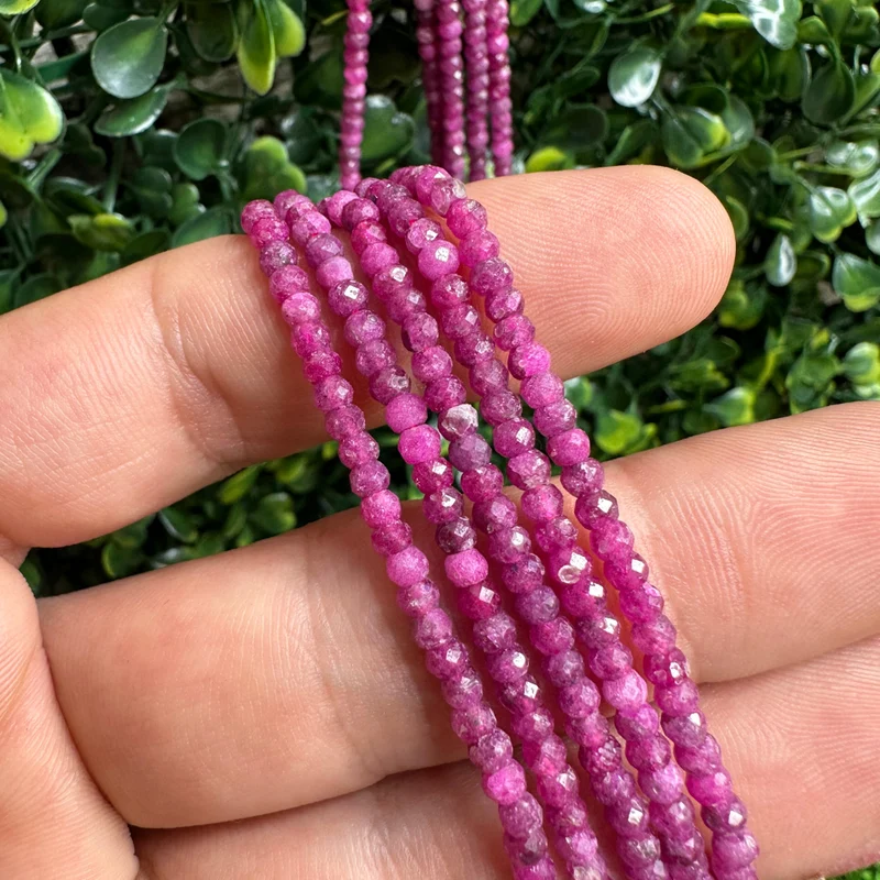 Rubin facettierte Rondelle-Perle