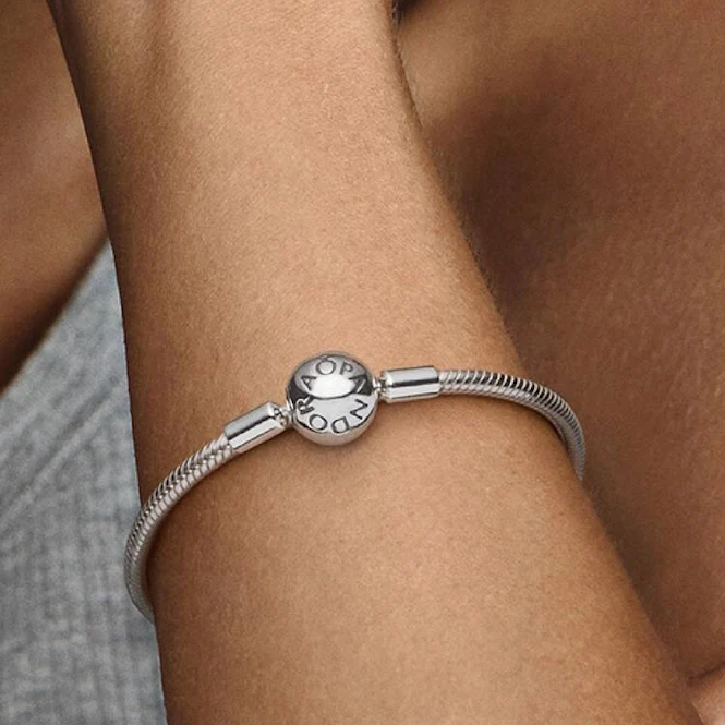 Moments Snake Chain Bracelet, 18cm