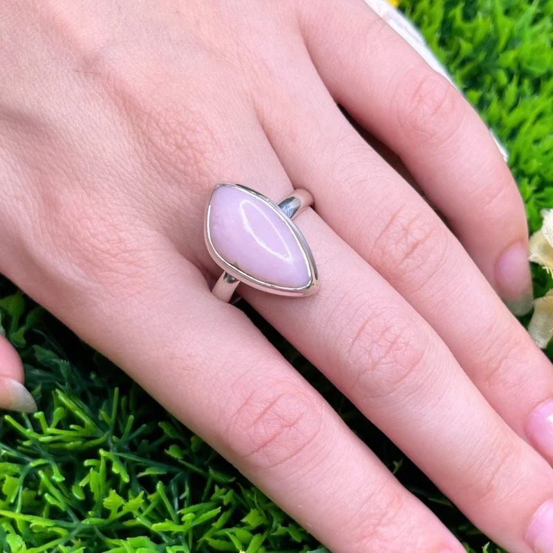 Rosafarbener Opal-Silberring Nr. 40