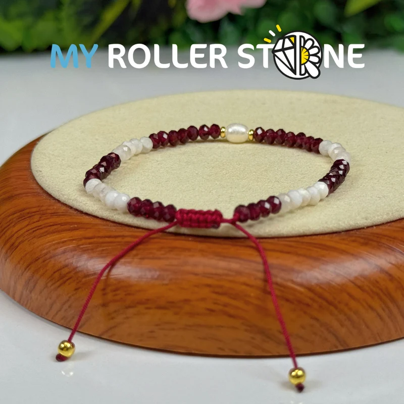 Verstellbares Armband mit Mondstein, Granat und Zuchtperle