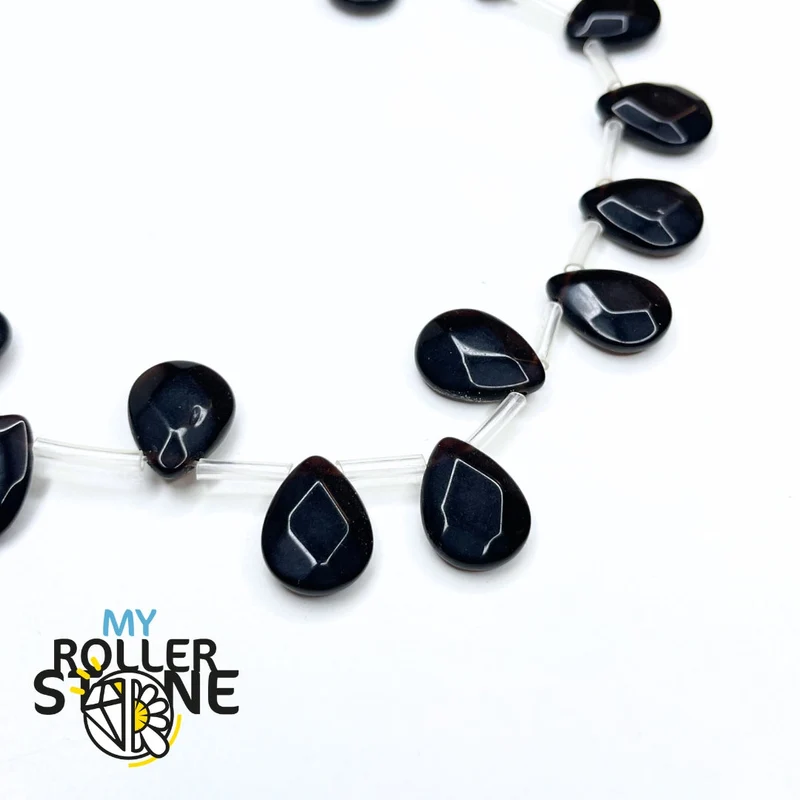Facettierte Tropfenperle aus schwarzem Obsidian