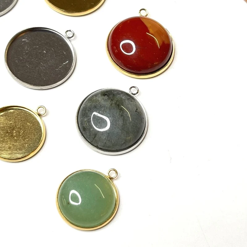 Silber/goldener runder Cabochon-Anhängerhalter