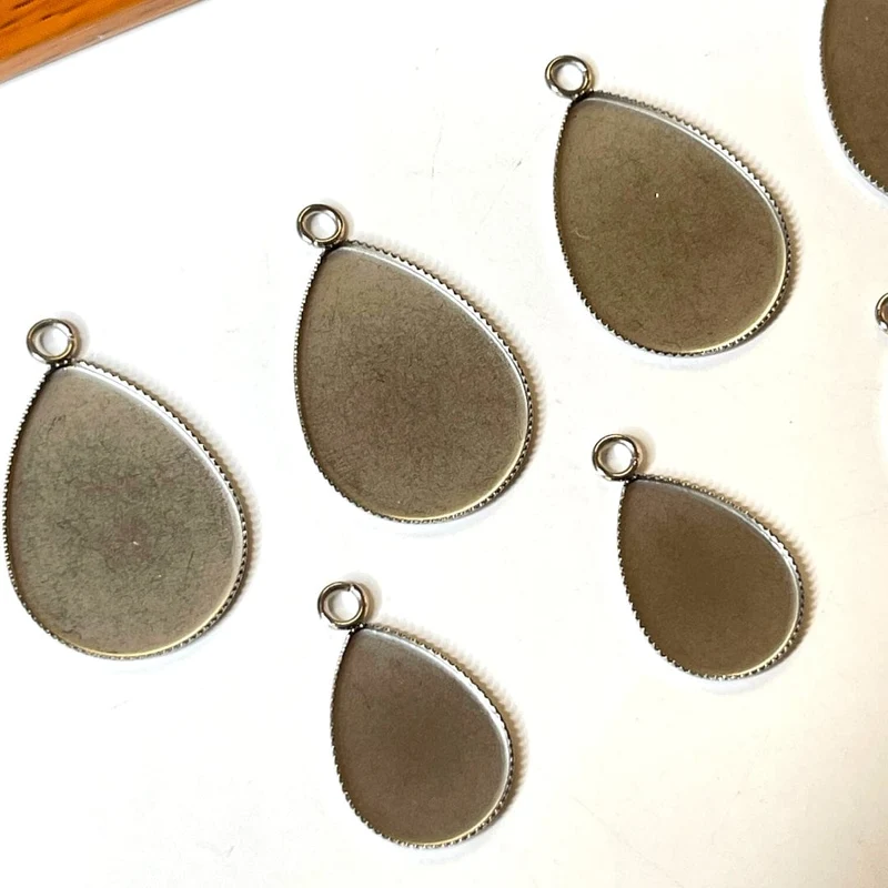 Tropfen-Cabochon-Anhängerhalter aus Edelstahl