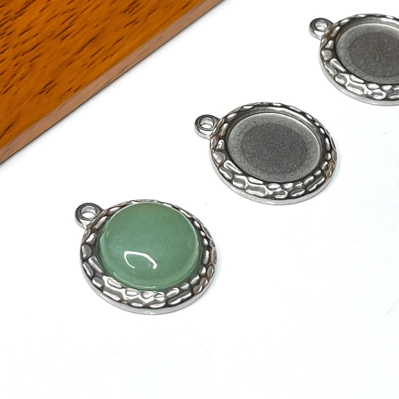 Silberner Cabochon-Anhängerhalter