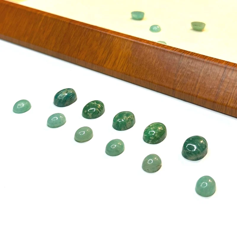 Ovaler Amazonit-Cabochon (Klasse A)