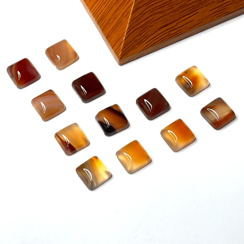 Karneol-Quadrat-Cabochon