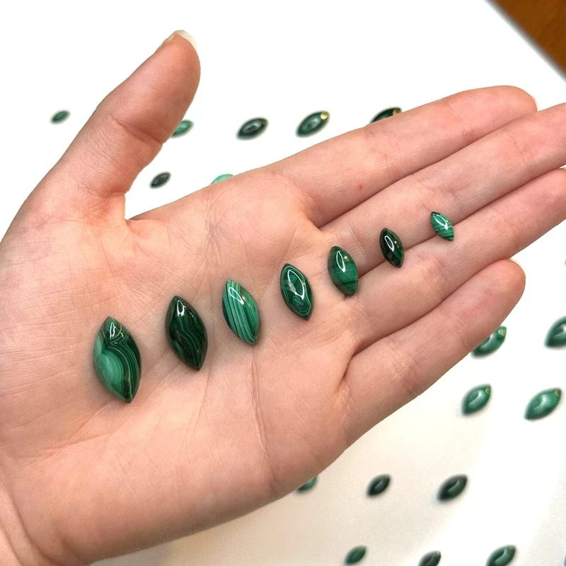 Marquise-Malachit-Cabochon (Klasse A)