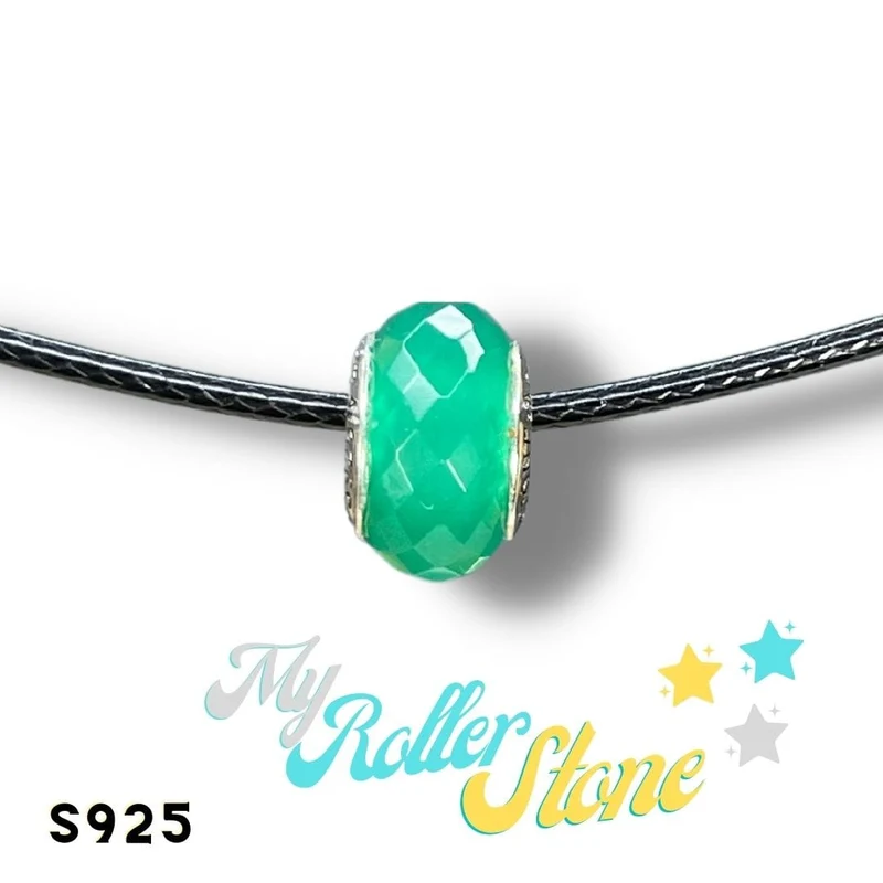 Signature-Charm aus grünem Onyx