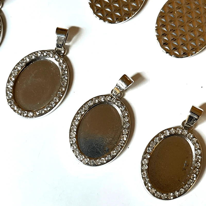 Platin-Strass-Cabochon-Anhängerhalter