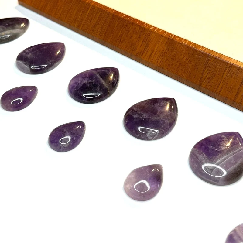 Amethyst Chevron Tropfen Cabochon