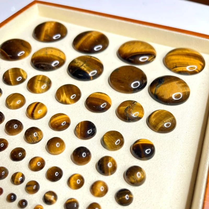 Runder Tigerauge-Cabochon
