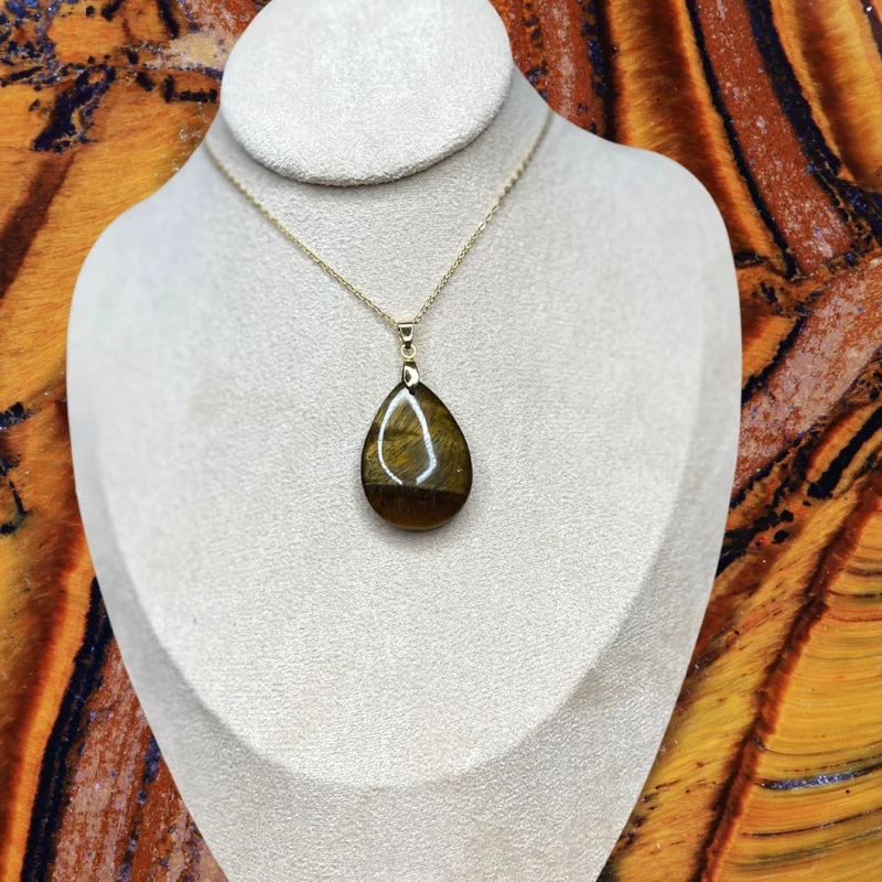 Tropfenförmiger Anhänger mit Edelsteinen (Rosenquarz, Tigerauge, Amethyst, Bergkristall)