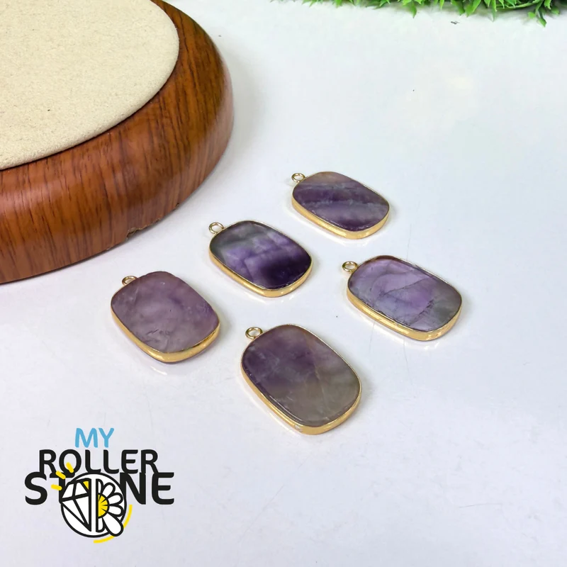 Flacher Anhänger mit Rhodonit oder Amethyst