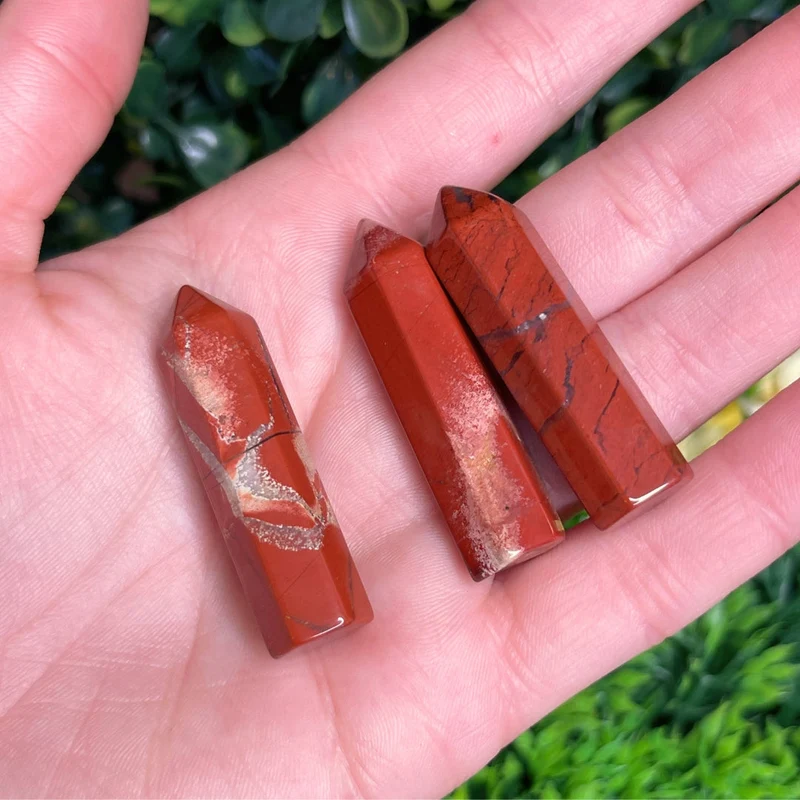 Kleiner roter Jaspispunkt