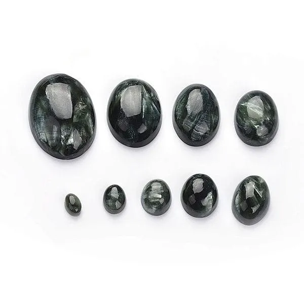 Ovaler Seraphinit-Cabochon