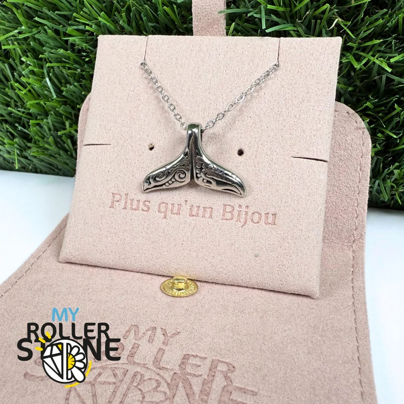 Anhänger aus Edelstahl mit Walflossenmotiv