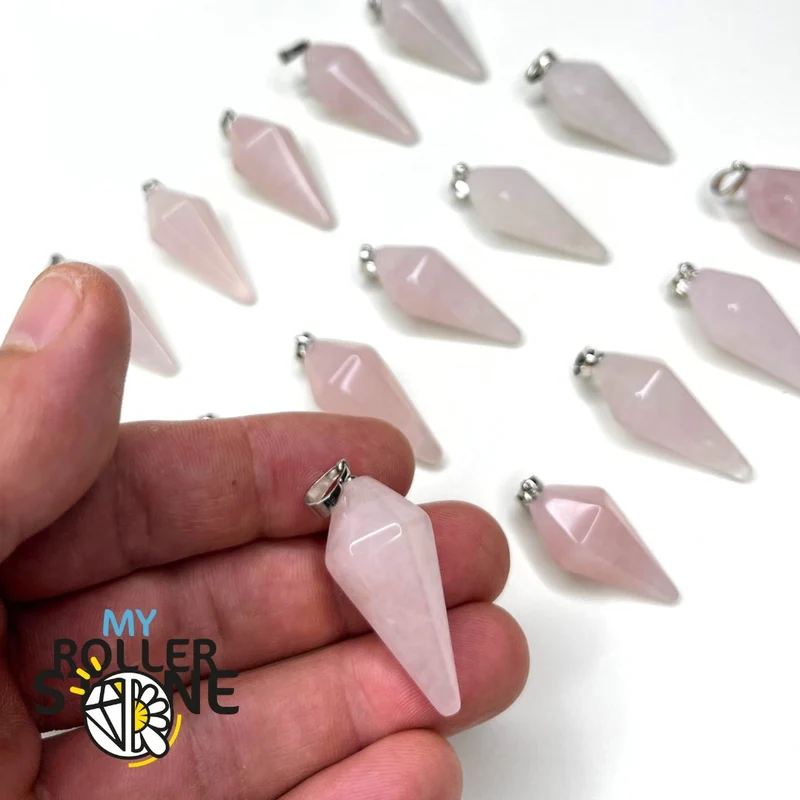 Kegelanhänger aus rosa Quarz
