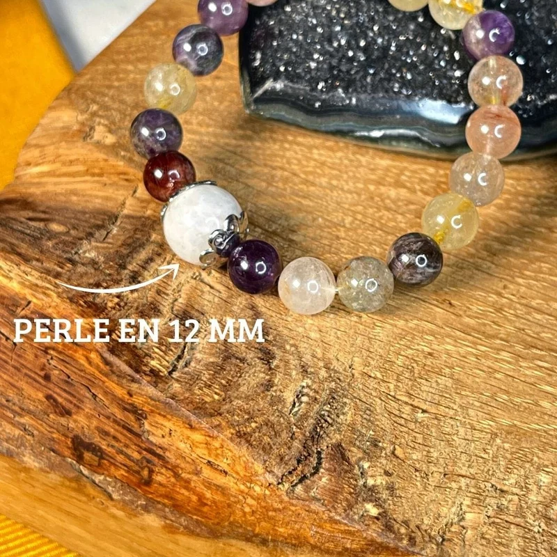 Schale mit Blumenmuster