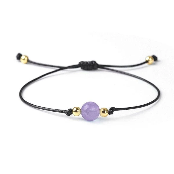 Armband aus Perlenschnur