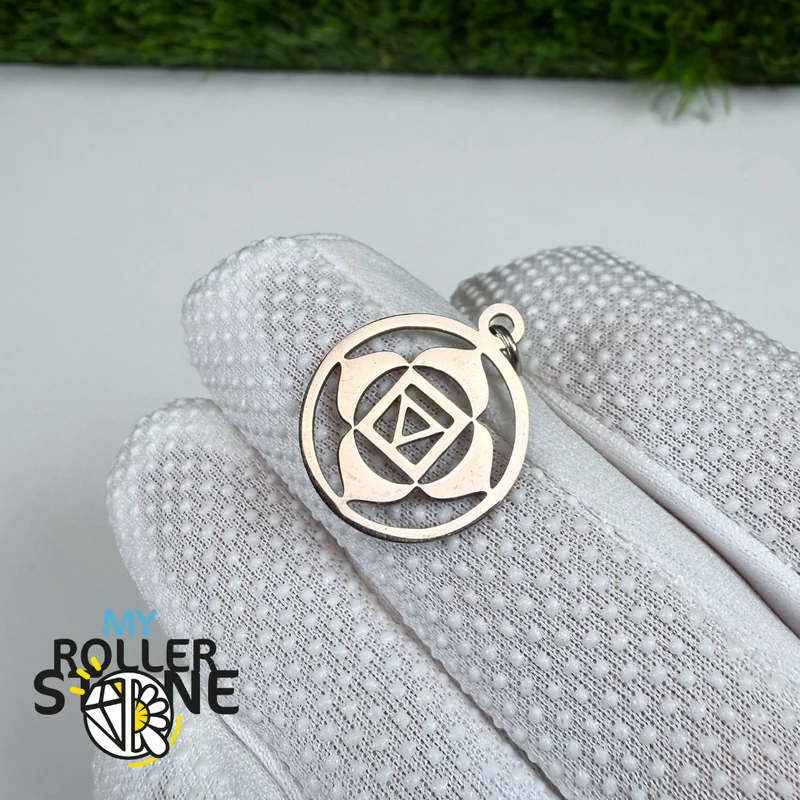 Chakra-Anhänger aus silberfarbenem Edelstahl (7 Varianten)
