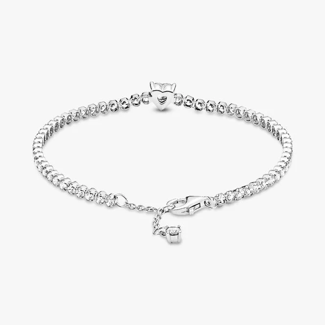 Sparkling Heart Tennis Bracelet, 18cm
