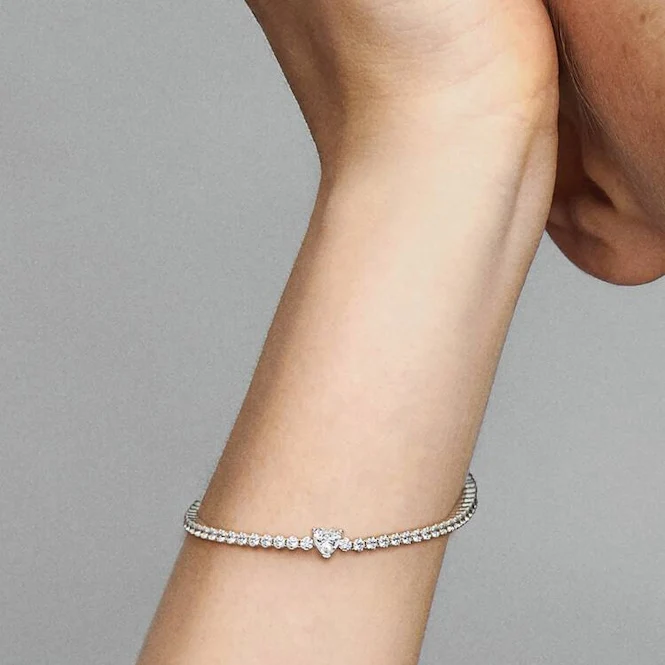 Sparkling Heart Tennis Bracelet, 18cm