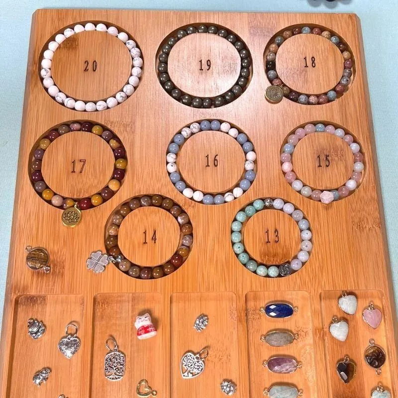Holzbrett zur Herstellung von Armbändern