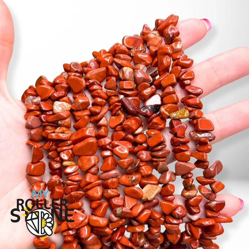 Rote Jaspis-Splitter, Perle, 78 cm