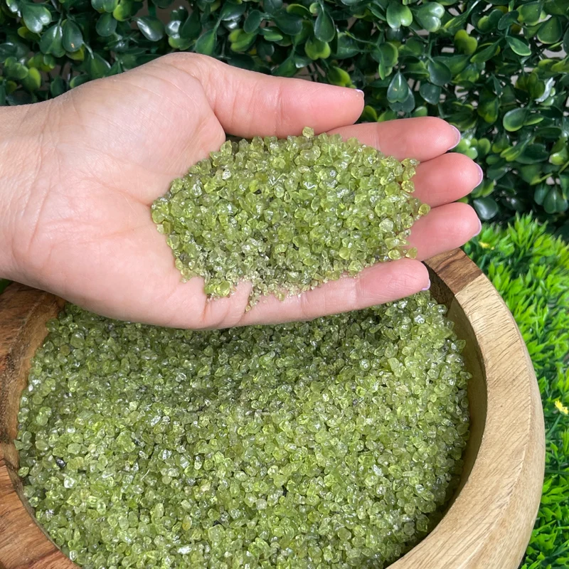Ungebohrte Peridot-Chips