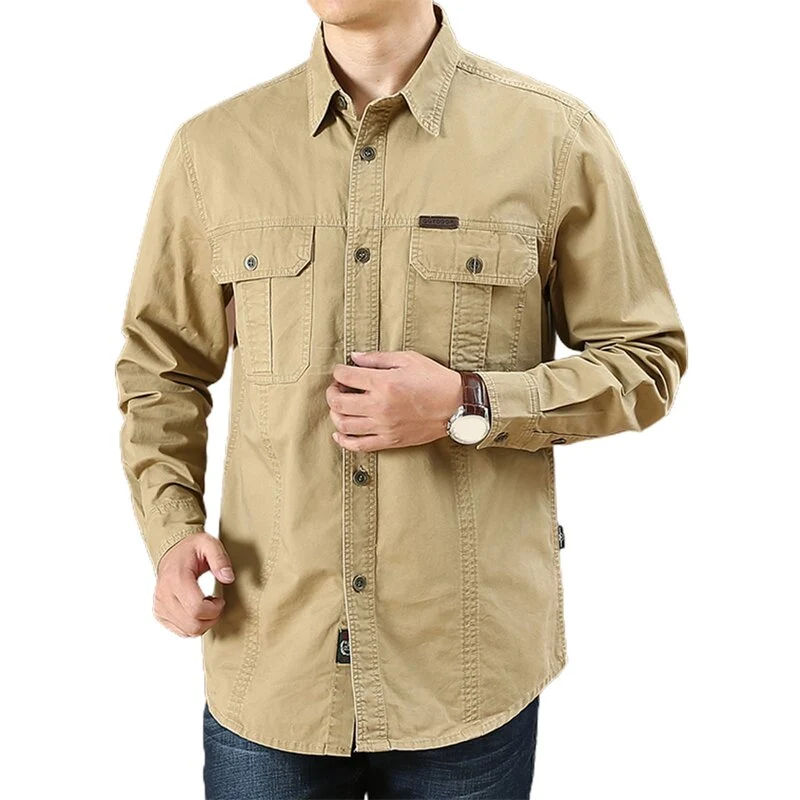 Leichte Vintage-Militärhemdjacke