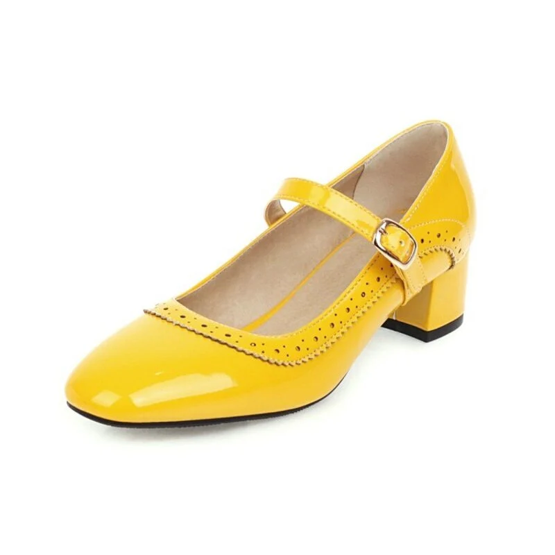 Vintage offener Schuh mit kleinem Absatz