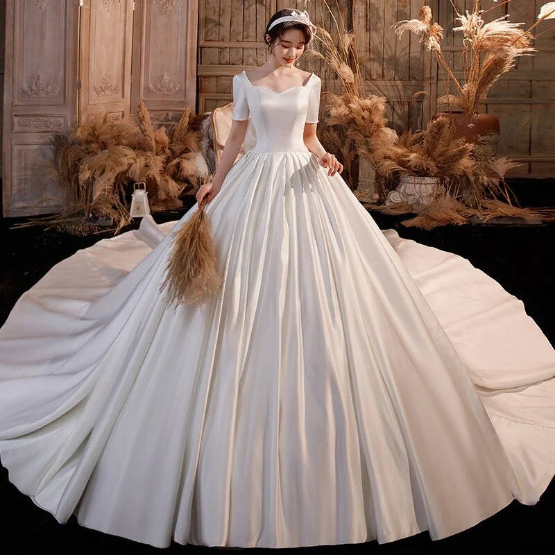 Vintage Satin Hochzeitskleid