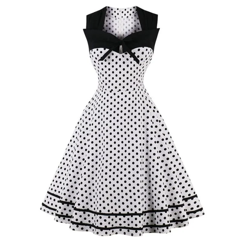 Weißes Vintage-Kleid mit schwarzen Tupfen