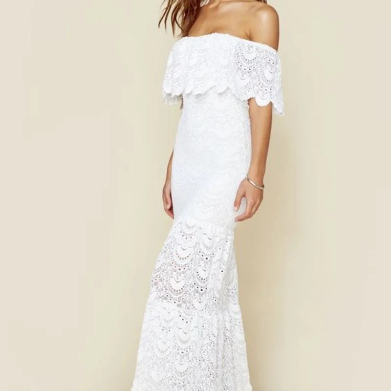 Langes Vintage-Spitzenkleid