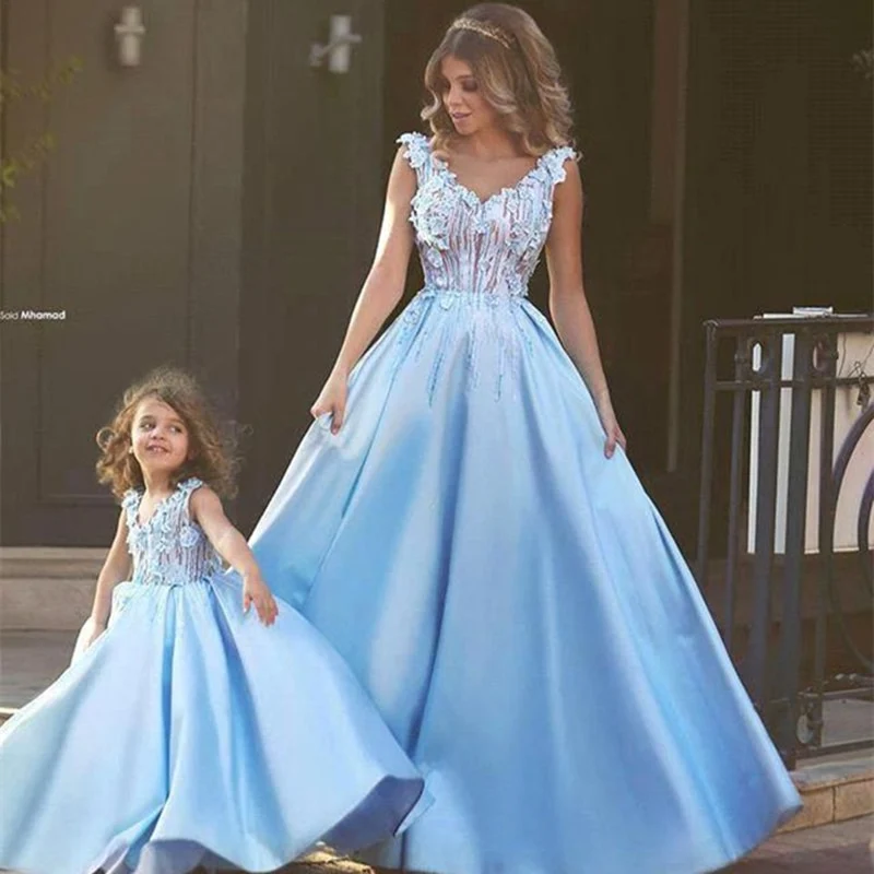 Hellblaues Vintage-Kleid