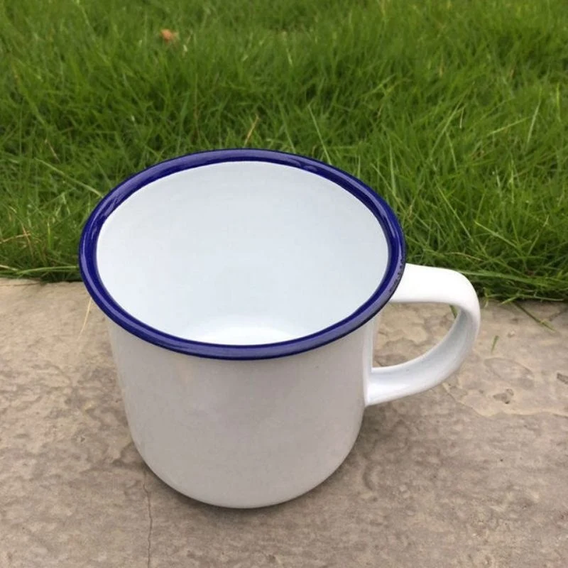 Vintage-Deko-Becher